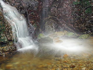 �����s����